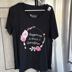 Black Crew Neck T-Shirt “happiness is being a grandma” size 1x new